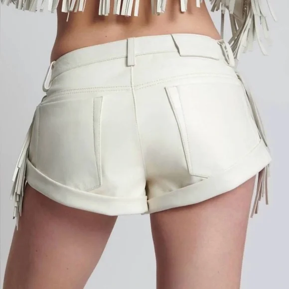 ONE TEASPOON chaos walking fringed leather bandit shorts in white size 8 - Picture 3 of 12